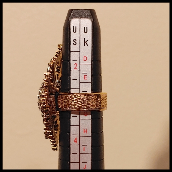 Vintage Maltese Cross Ring, Marked Art - Picture 5 of 6